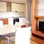 Ξενοδοχείο με διαμερίσματα Marina