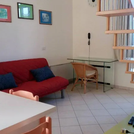 Marina Aparthotel 3*